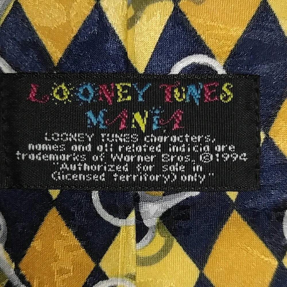 Vintage Bugs Bunny Looney Tunes Mania Tie 56